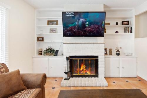The Villa - An Irvie Home in Albuquerque, USA