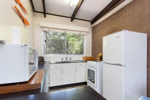 Two-Bedroom House image 8