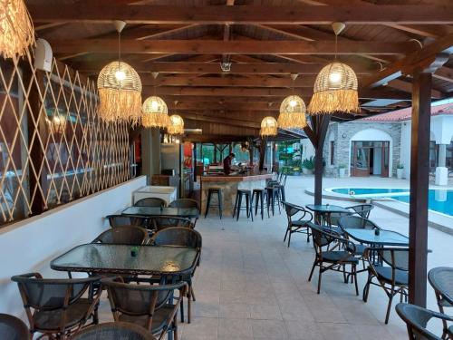 Amari Hotel - image 4