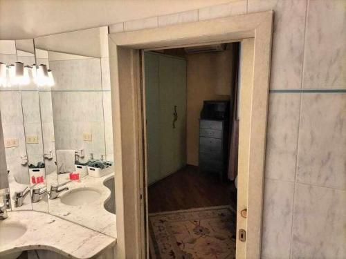 Appartamento Alloro Vicino Santa Maria Novella - image 12