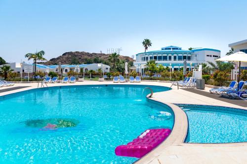 . Holiday Beach Resort