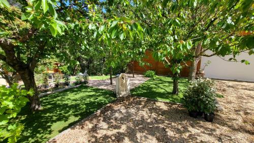 La TISSONNIERE Mer Alpilles Provence et Luberon avec Spa et Piscine à 10mns d Aix en Provence