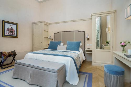 Principe Ludovico - La Dimora degli Affreschi Florence