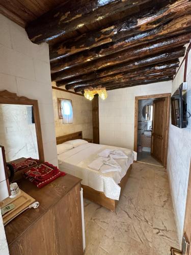 2 double beds