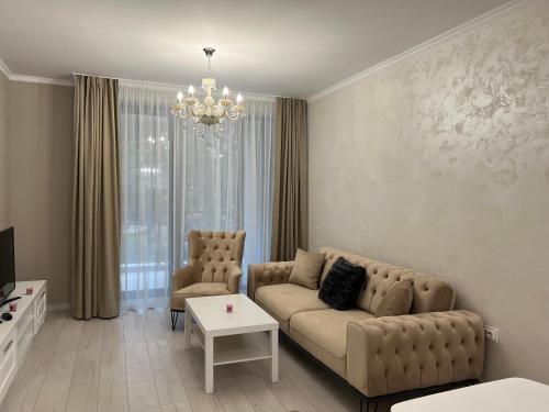 DELUXE APARTAMENTS DARIS - Apartment - Kazanlŭk