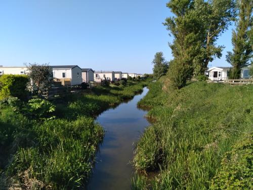 View, Beachgrass 15 minutes walk from South Beach Heacham, dog friendly in Hunstanton