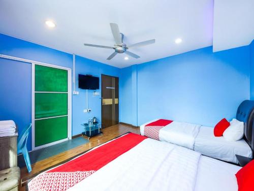 room detail thumbnail 1