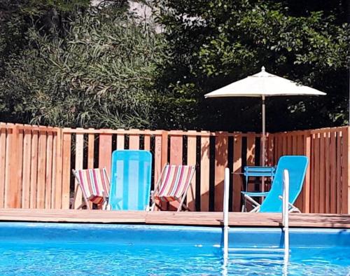 Bungalow de 2 chambres avec piscine partagee jardin clos et wifi a Saint Jean de Valeriscle