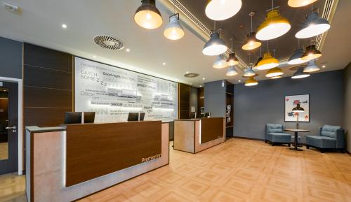 Фойє, Premier Inn Saarbrücken City Congresshalle in Саарбрюкен