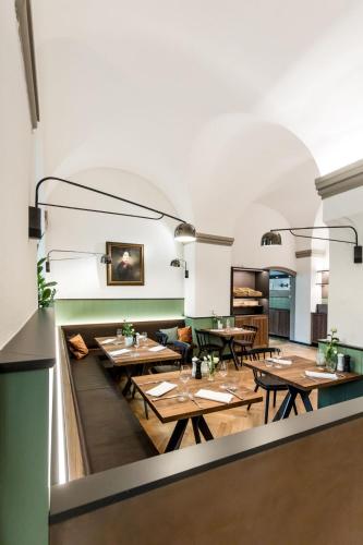 Restaurant, Hotel Der Lowen in Hagnau