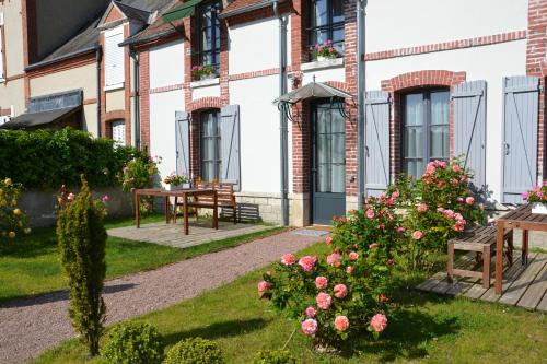 CHAMBRES D'HOTES Les Gites de l'Ancienne Auberge GIEN LANGESSE MONTARGIS