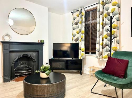 ZILLON HOMES Apartment #3