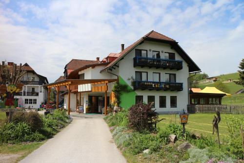  Familienparadies Reichenhauser, Pension in Keutschach am See