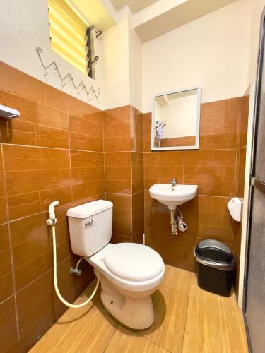 Andrew & Mary's Lodging House Andrew & Mary's Lodging House