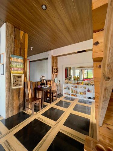 Andrew & Mary's Lodging House, Sagada (foto 8)