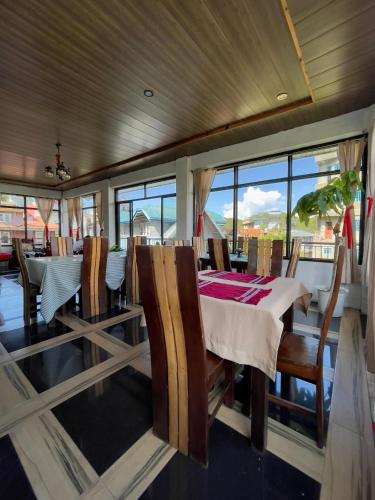 Andrew & Mary's Lodging House Andrew & Mary's Lodging House