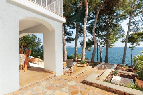 LUMA HVAR Premium Beachfront Villa 1st Row to Sea