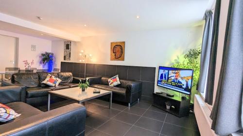 Three-Bedroom Apartment room in The Amsterdam Hotel Apartment in the Center