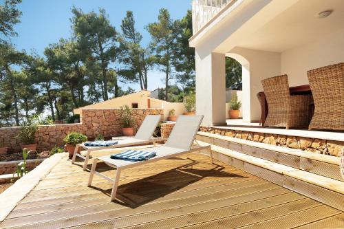 LUMA HVAR Premium Beachfront Villa 1st Row to Sea