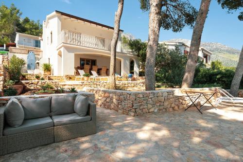 LUMA HVAR Premium Beachfront Villa 1st Row to Sea