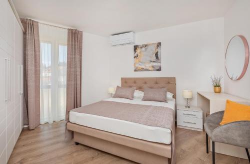Apartment Kate- New in center of Lapad