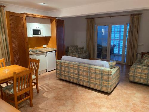 HOSTAL RESTAURANTE CALA in Cala Santanyi 