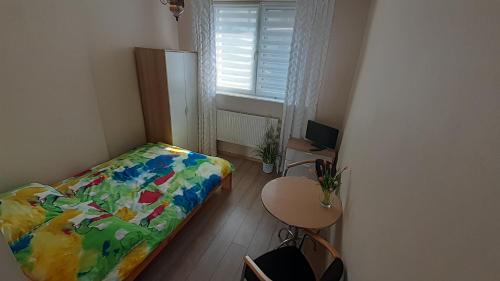 1 queen bed