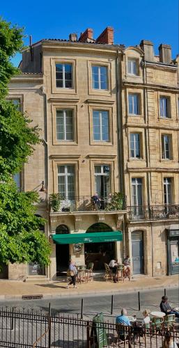 LOLA Boutique Hôtel - Bordeaux Centre, Бордо