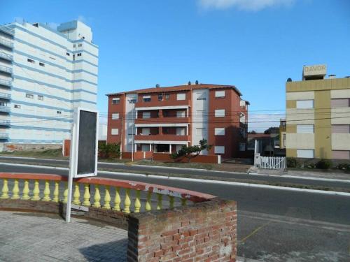 Mar de Ajo Norte, a 50 mts San Bernardo, Frente al Mar con Cochera, Mar de Ajó