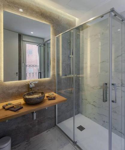 Luxury flat Centro VI - Tap to explore photos