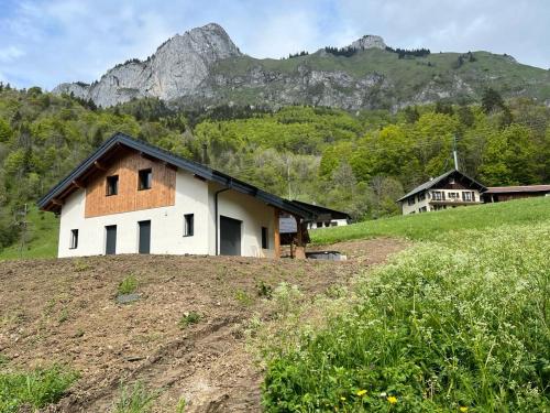 Luxurious new villa in the Alpes with sauna and jacuzzi