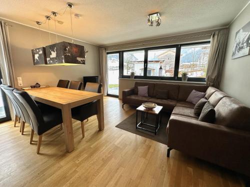 Apartment with Garden View