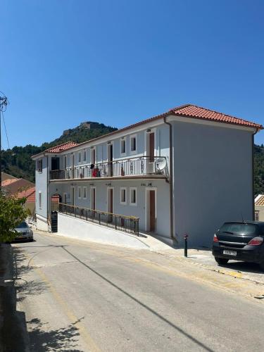 Vassilis Retreat 4