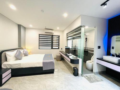 1 queen bed