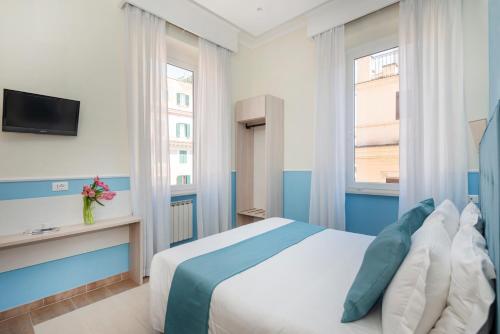 Parker Hotel - image 2