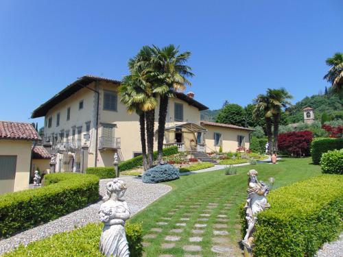  Galleria Imperiale Suites in Sarnico