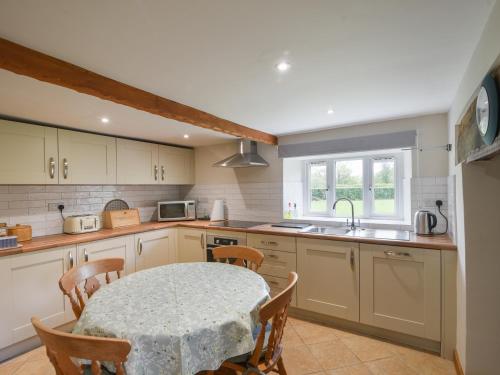 Udvendig, Millwater Cottage in Dalwood
