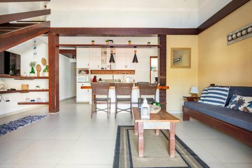 LINDA CASA CONDOMÍNIO EM BÚZIOS (LINDA CASA CONDOMINIO EM BUZIOS) in Vila Luiza