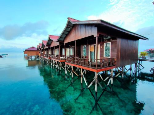 Derawan Fisheries Cottage