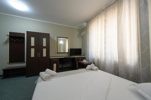 Hotel Cora - image 14