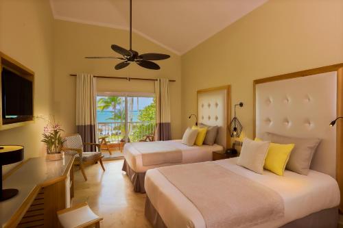 Deluxe Beachside room in Grand Palladium Palace Resort Spa - All Inclusive