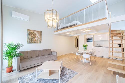 . Modern Loft Apartment w/free parking No.2