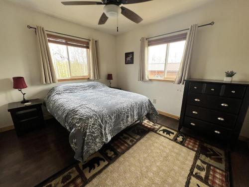 Denali Nightly House Rentals - image 14