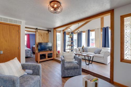 Lakefront Missouri Vacation Rental with Dock and Slip! Lakefront Missouri Vacation Rental with Dock and Slip!