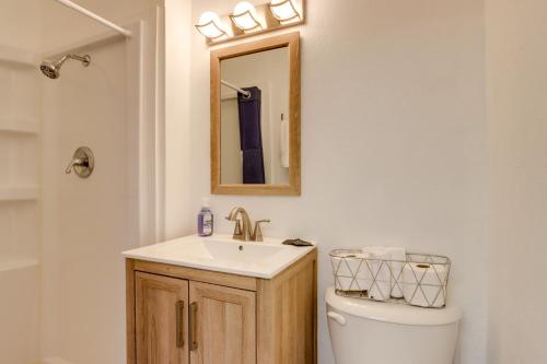 Lakefront Missouri Vacation Rental with Dock and Slip! Lakefront Missouri Vacation Rental with Dock and Slip!