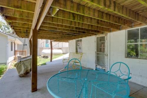 Lakefront Missouri Vacation Rental with Dock and Slip! Lakefront Missouri Vacation Rental with Dock and Slip!