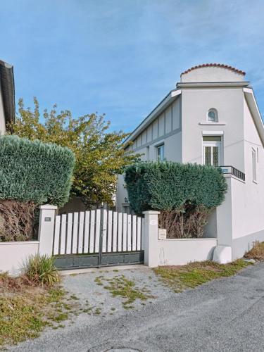 Appartement dans maison atypique