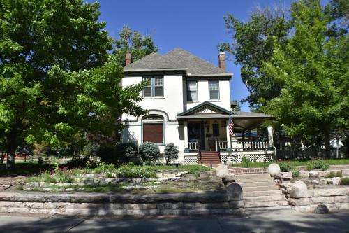 Downen House Bed & Breakfast - Accommodation - Pueblo