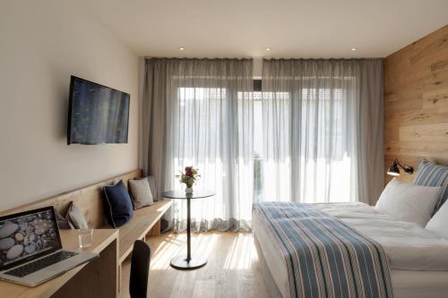 Comfort Apartment image 10