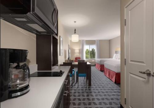 TownePlace Suites by Marriott Lexington Keeneland/Airport - image 10